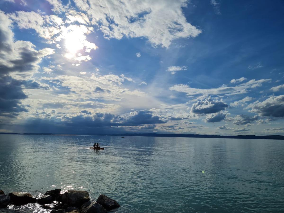 Eda Beach Apartman Siófok Exteriör bild