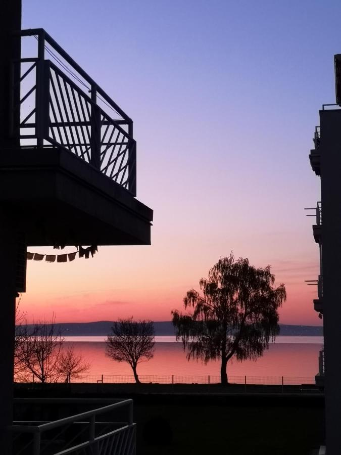 Eda Beach Apartman Siófok Exteriör bild