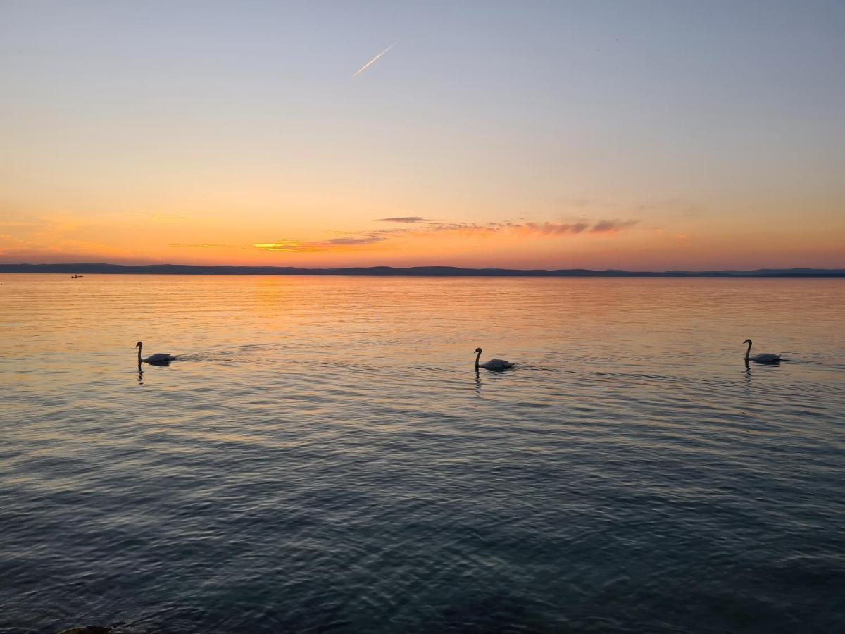 Eda Beach Apartman Siófok Exteriör bild
