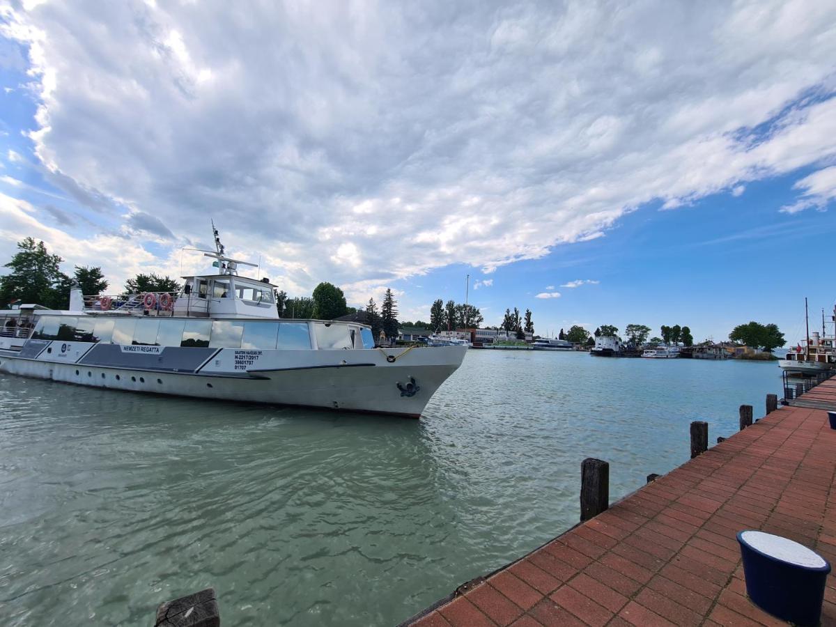 Eda Beach Apartman Siófok Exteriör bild